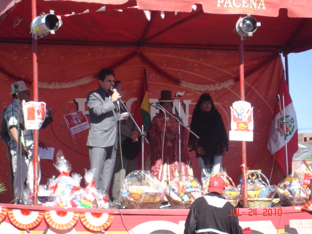 Consul Czibor Chicata y autoridades de El Alto
