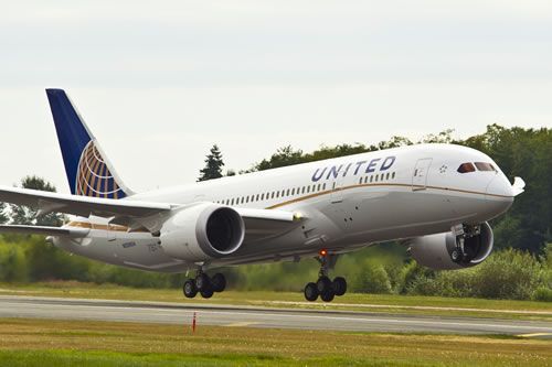 Dreamliner United 787 despegue