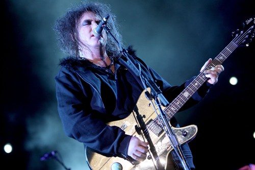 INDIO, CA - APRIL 19:  Musician Robert Smith of The Cure performs during day 3 of the Coachella Valley Music & Arts Festival 2009 at the Empire Polo Club on April 19, 2009 in Indio, California.  (Photo by John Shearer/WireImage)